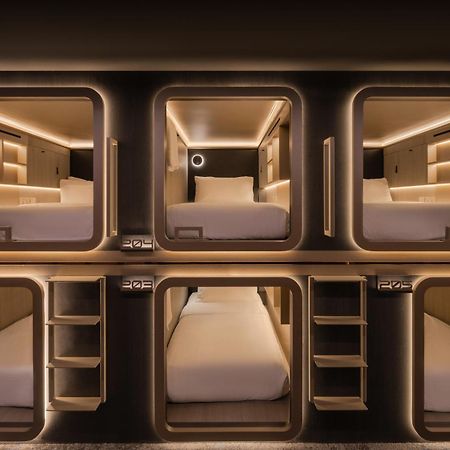 Cube Social Boutique Capsule Hotel At Boat Quay Szingapúr Kültér fotó