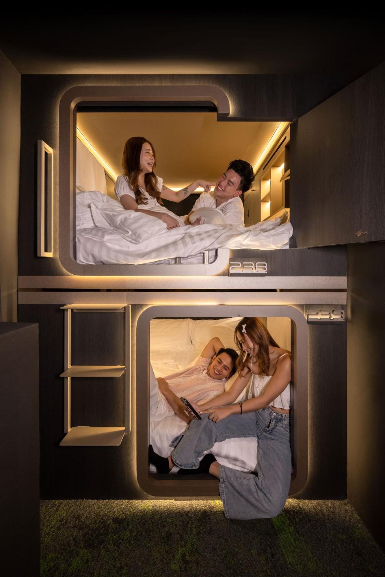 Cube Social Boutique Capsule Hotel At Boat Quay Szingapúr Kültér fotó