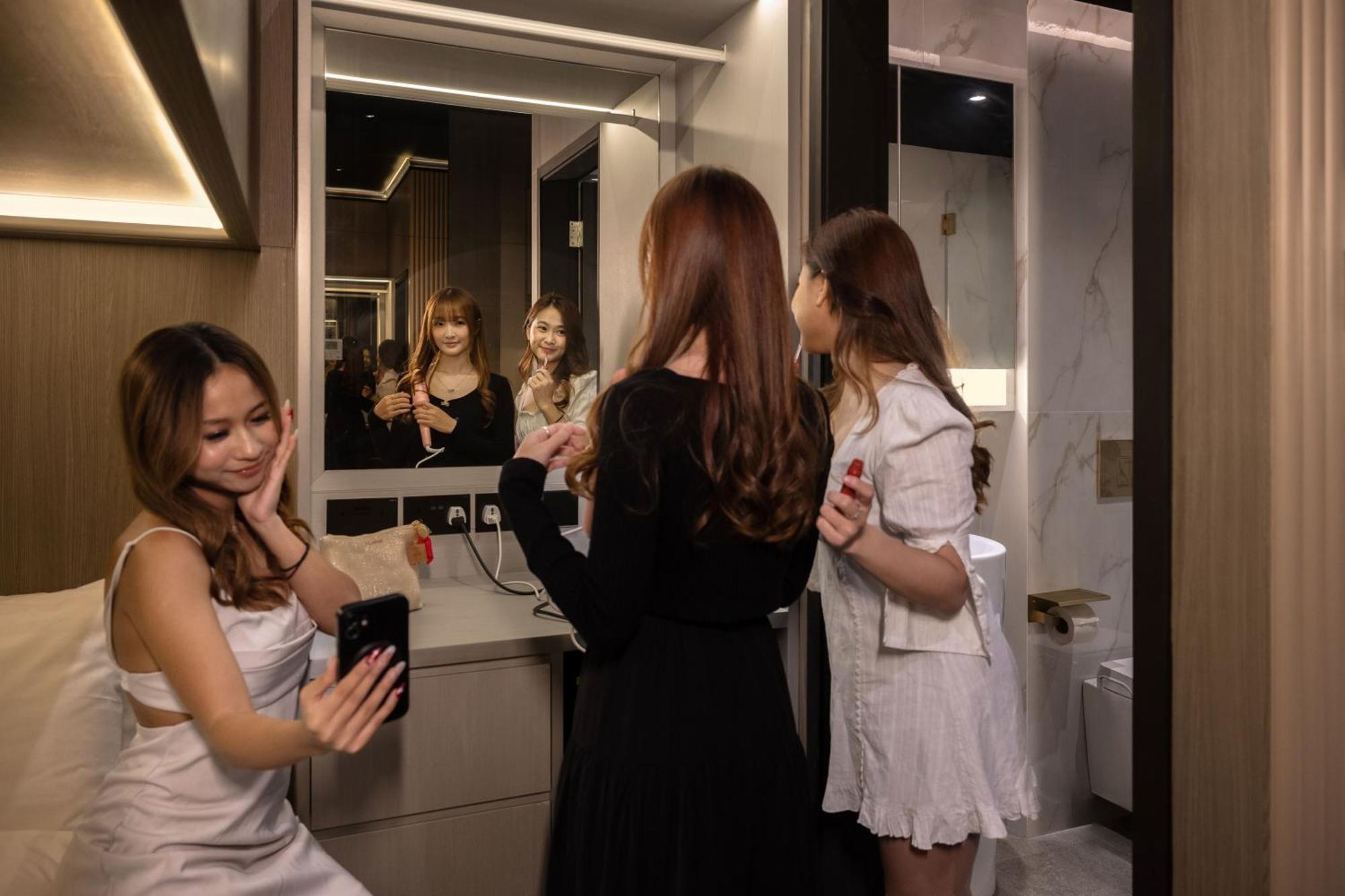 Cube Social Boutique Capsule Hotel At Boat Quay Szingapúr Kültér fotó