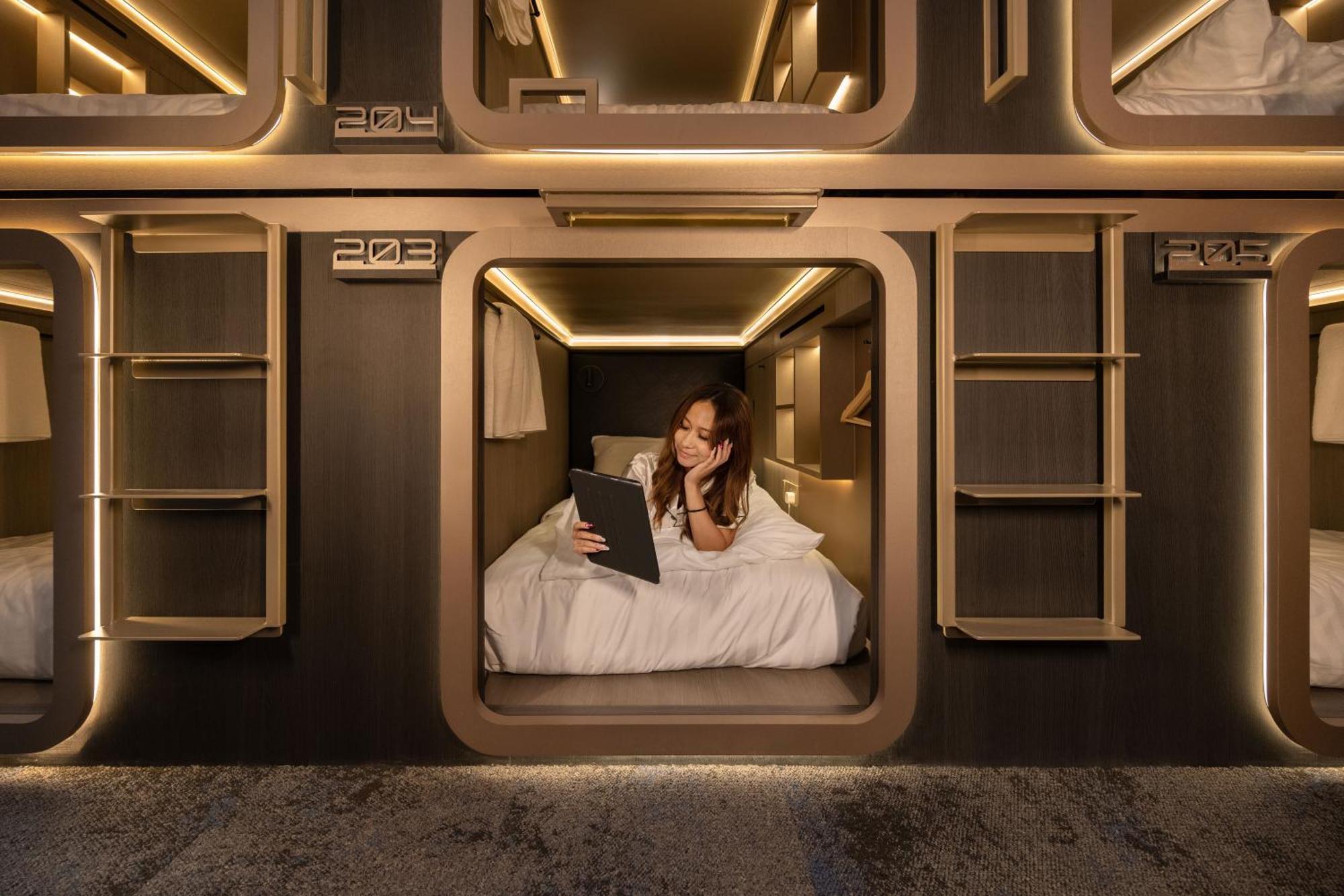 Cube Social Boutique Capsule Hotel At Boat Quay Szingapúr Kültér fotó