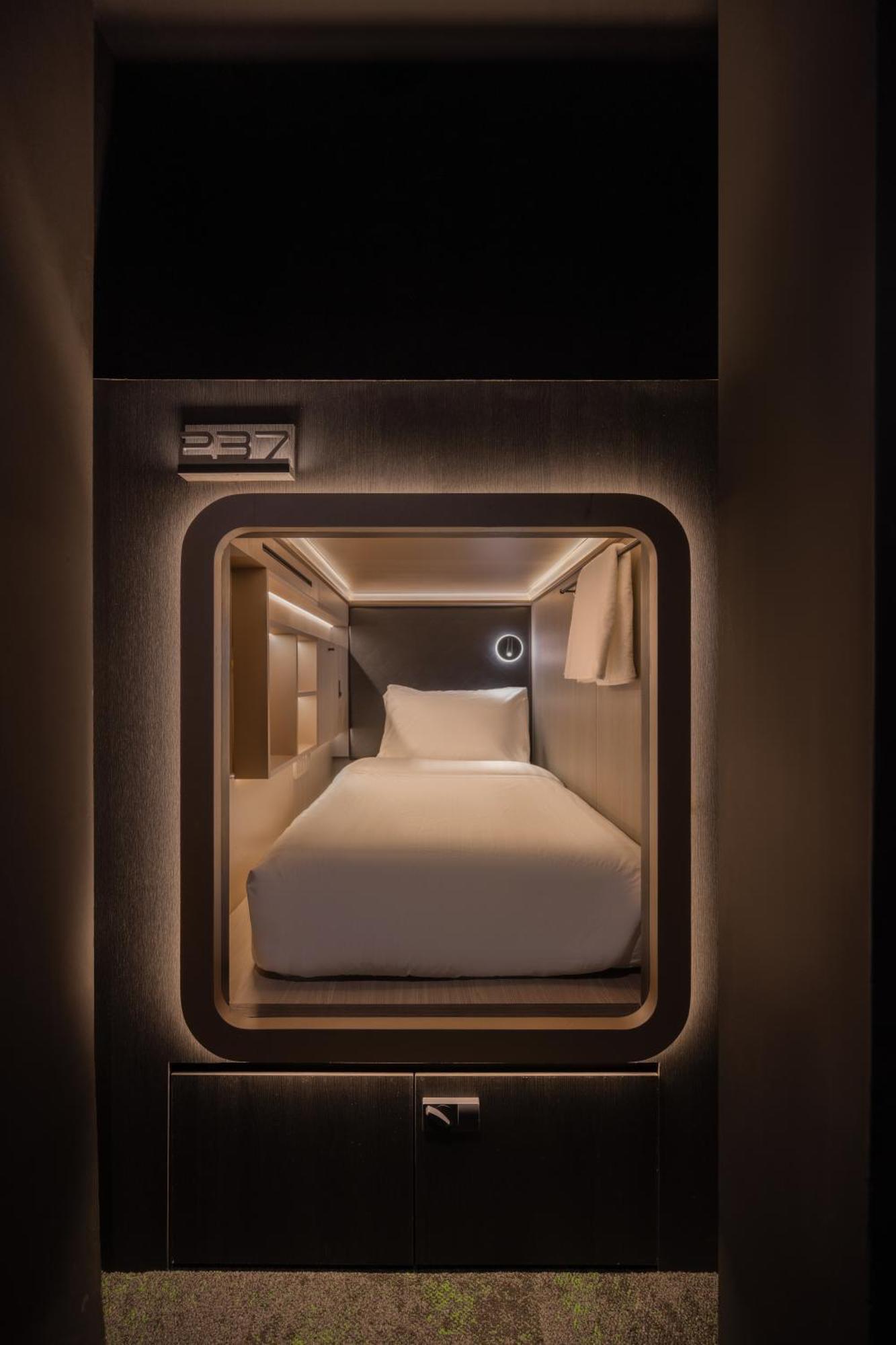 Cube Social Boutique Capsule Hotel At Boat Quay Szingapúr Kültér fotó