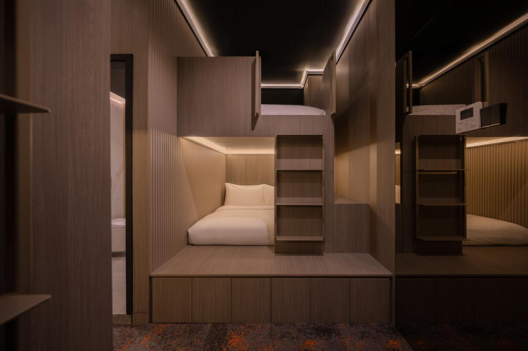 Cube Social Boutique Capsule Hotel At Boat Quay Szingapúr Kültér fotó