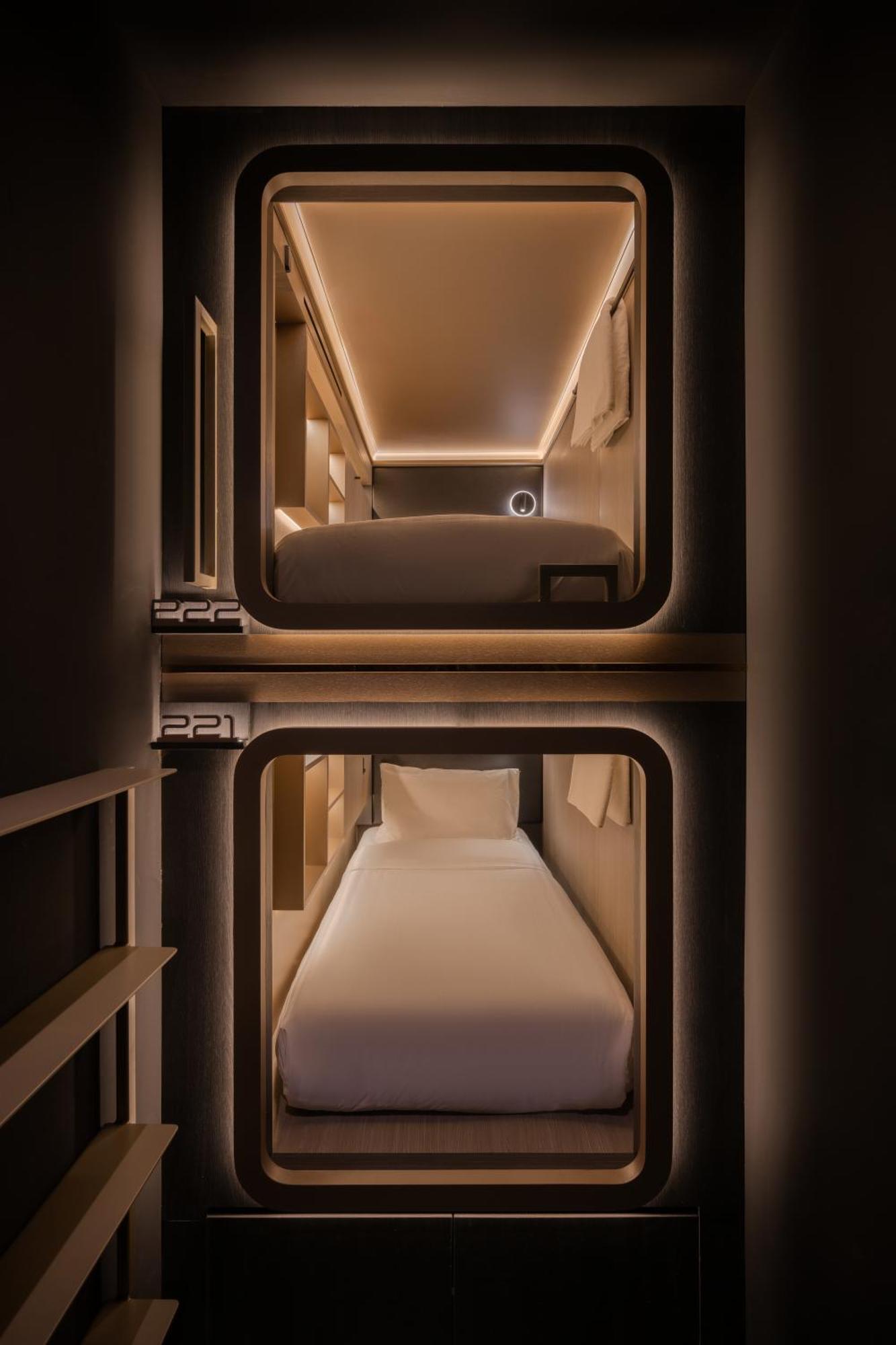 Cube Social Boutique Capsule Hotel At Boat Quay Szingapúr Kültér fotó