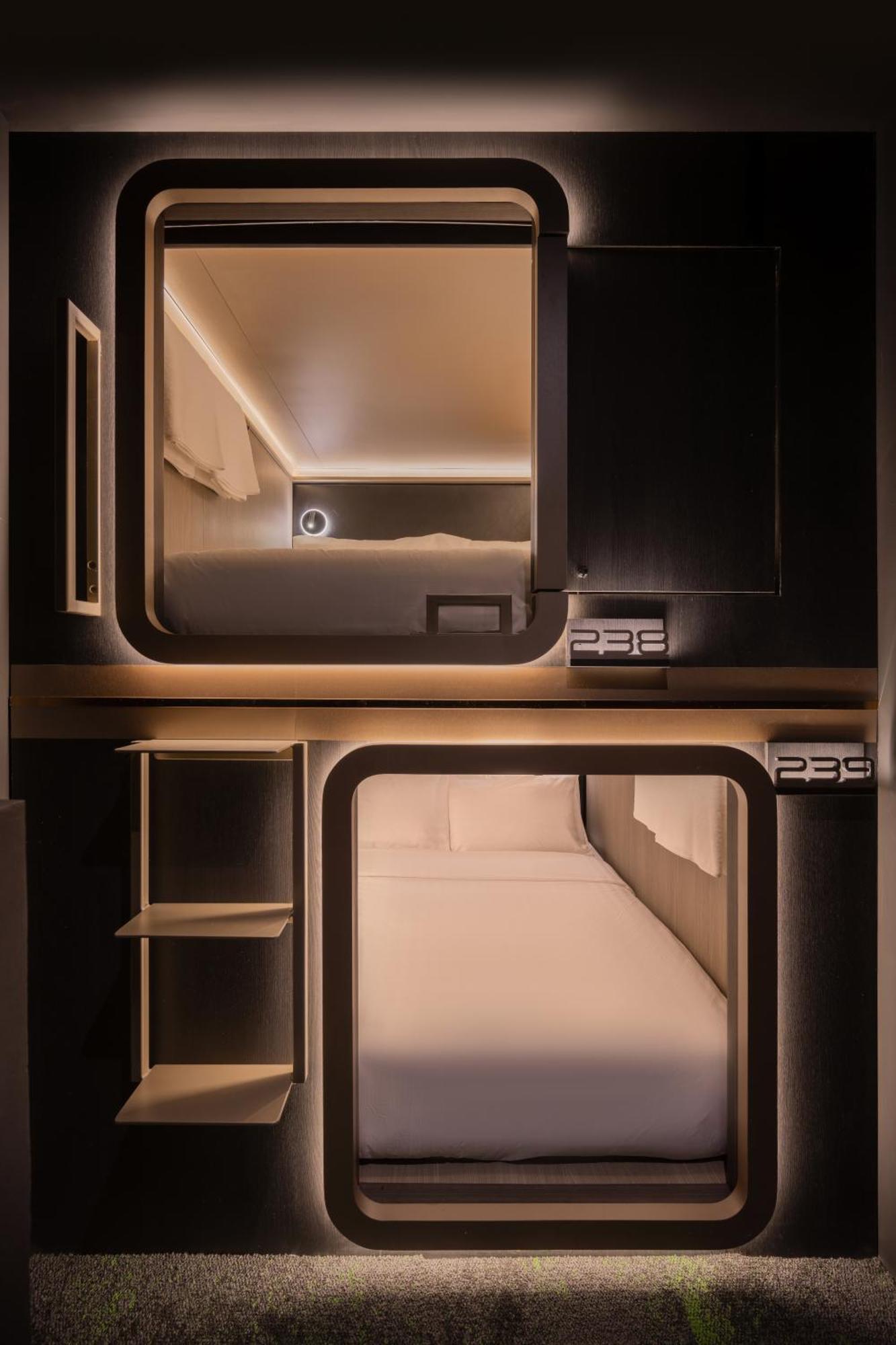 Cube Social Boutique Capsule Hotel At Boat Quay Szingapúr Kültér fotó
