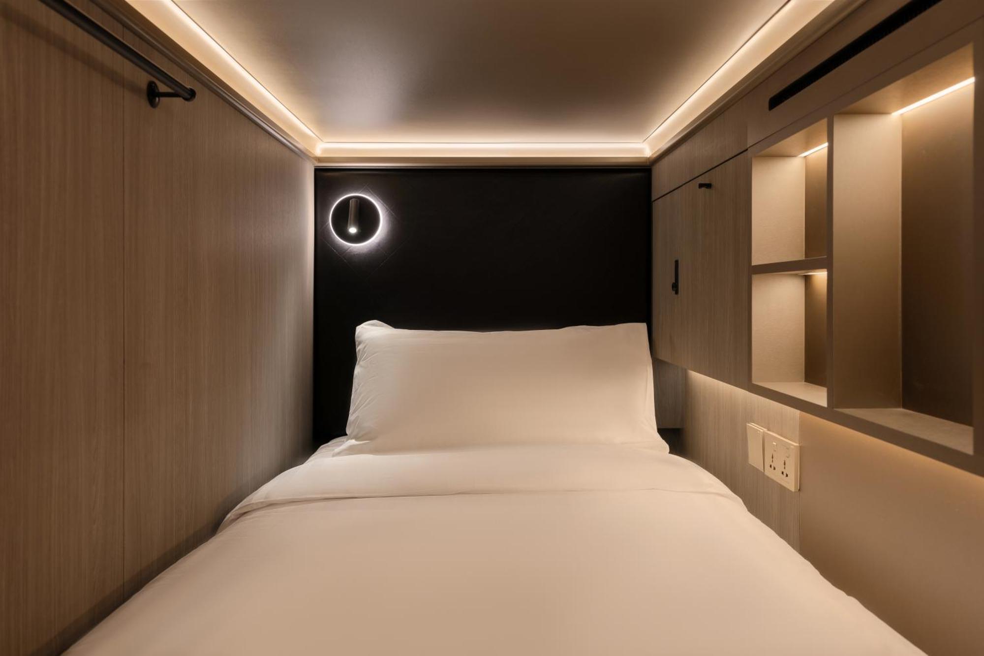 Cube Social Boutique Capsule Hotel At Boat Quay Szingapúr Kültér fotó
